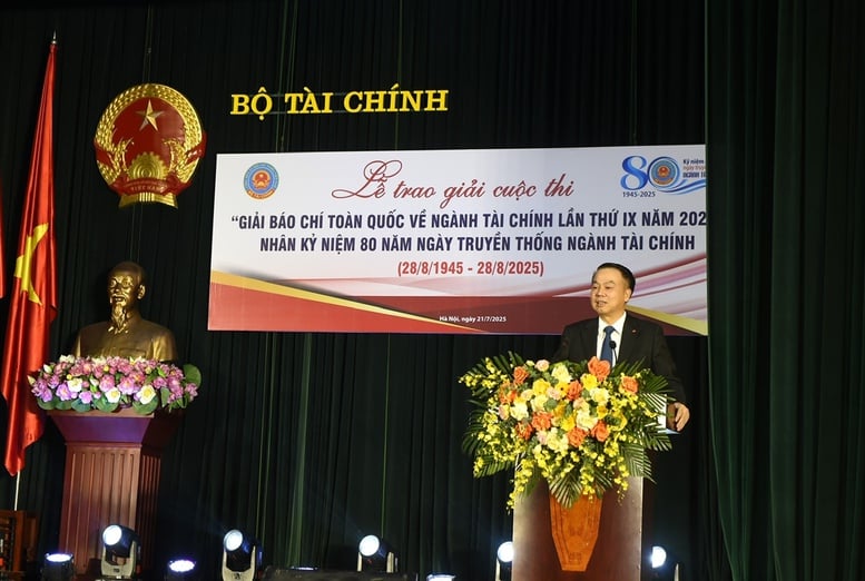 Trao Giải báo chí và khen thưởng công tác tuyên truyền về ngành Tài chính - Ảnh 2.
