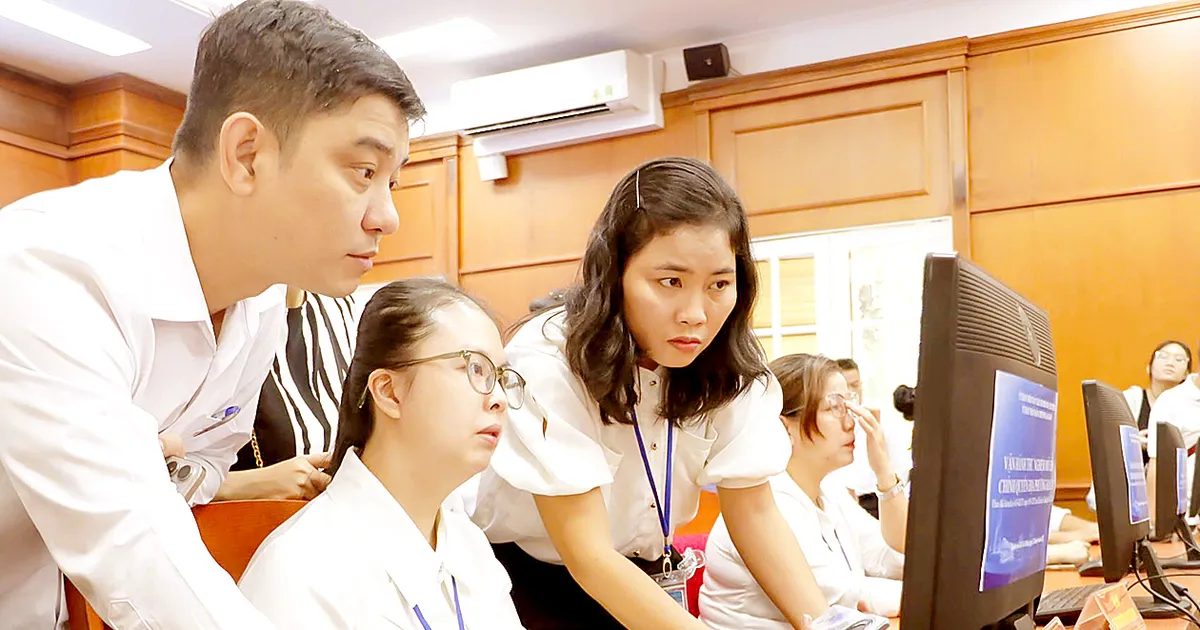 កាត់បន្ថយបន្ទុកថ្នាក់ឃុំ កសាងរដ្ឋាភិបាលប្រកបដោយភាពច្នៃប្រឌិត