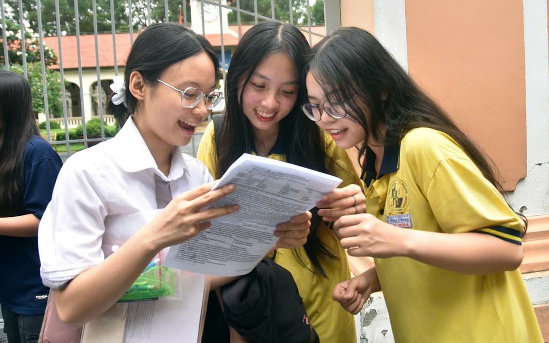 Sau hợp nhất, tuyển sinh lớp 10 năm 2026 ở TP HCM thực hiện ra sao? - Ảnh 2.