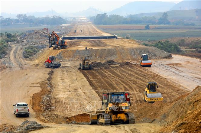 Giao bổ sung 33.680 tỷ đồng dự toán chi đầu tư phát triển và kế hoạch đầu tư công vốn ngân sách trung ương năm 2025 cho một số bộ, cơ quan trung ương, địa phương.