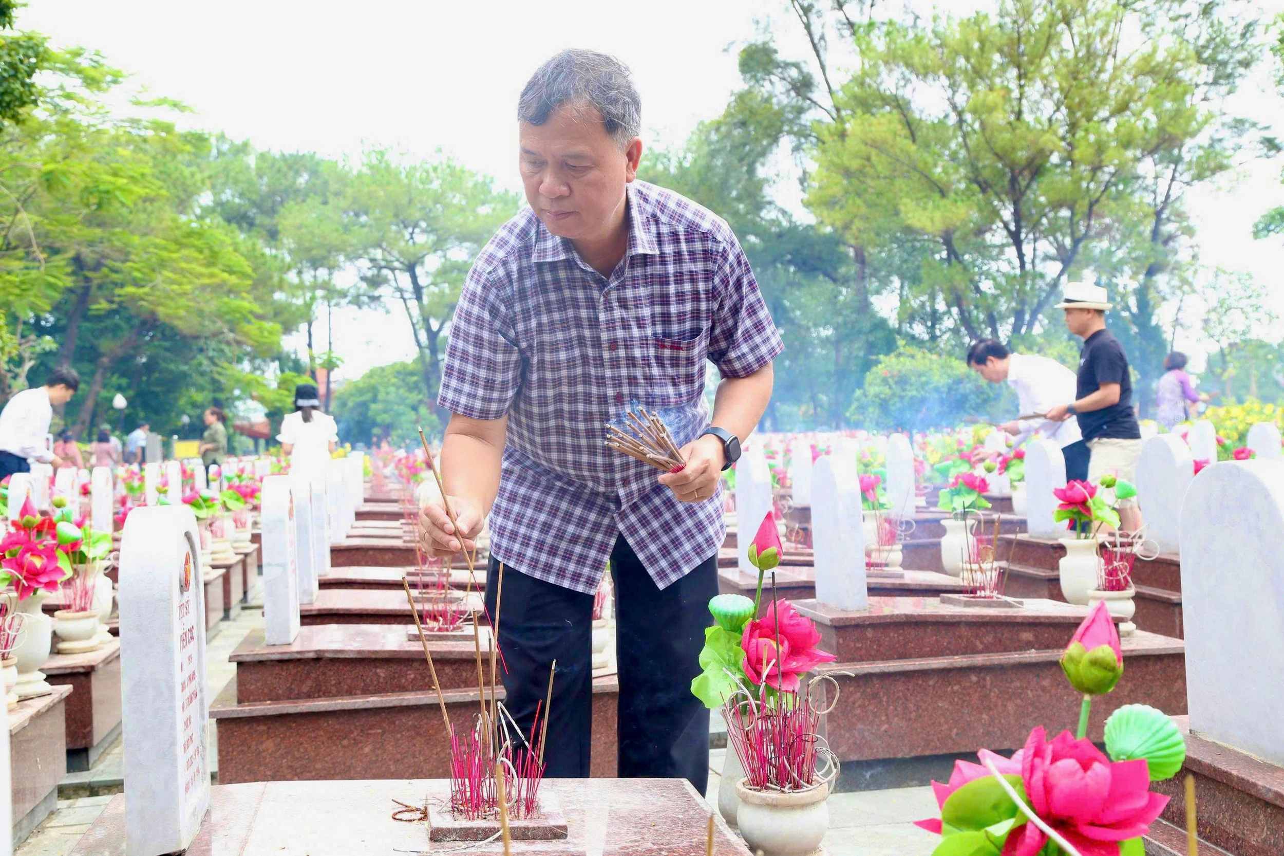 Ủy ban Kiểm tra Trung ương tổ chức các hoạt động tri ân tại Quảng Trị