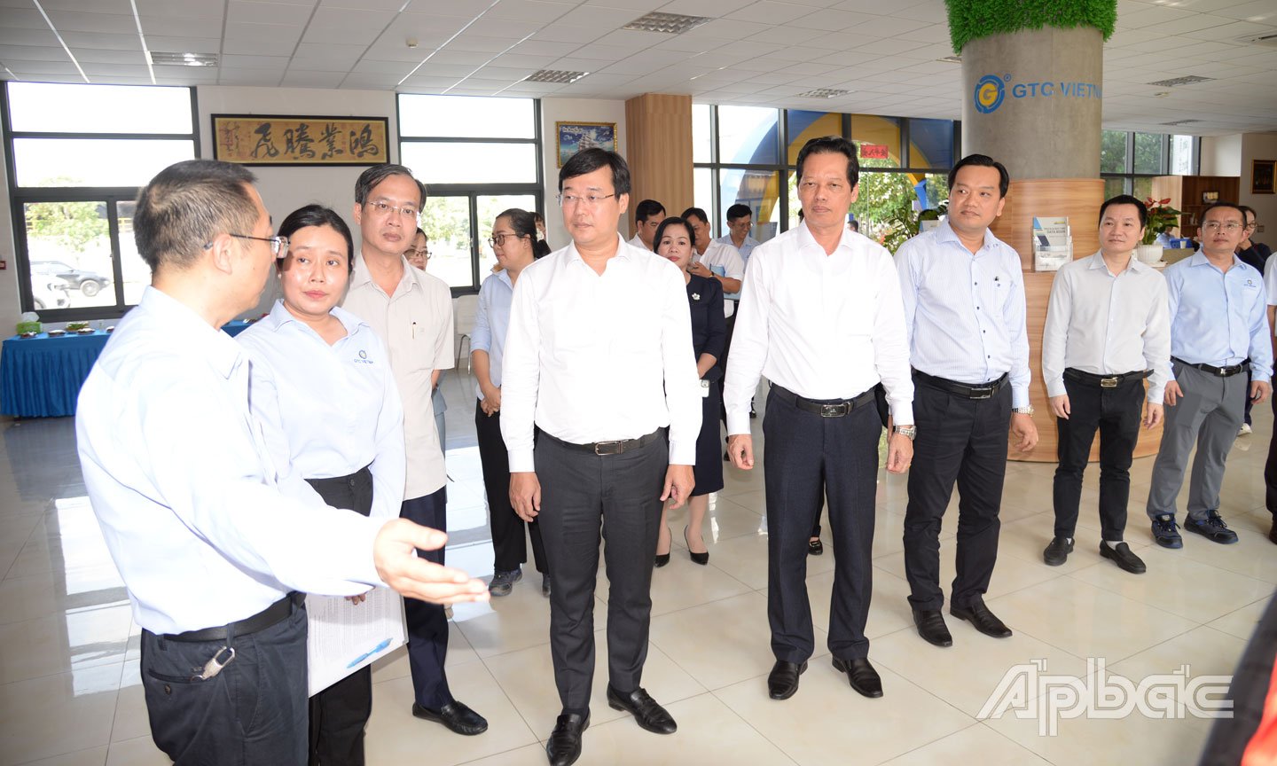 Lãnh đạo tỉnh thăm và tìm hiểu tình hình hoạt động của các doanh nghiệp trên địa bàn tỉnh.