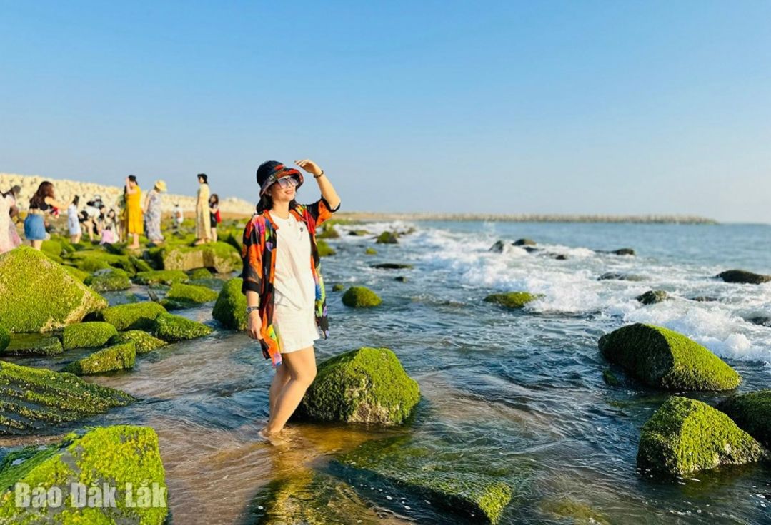 Đắk Lắk: Mở lối du lịch từ biển xanh đến đại ngàn - Ảnh 2.