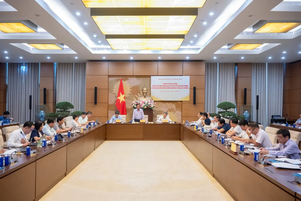 LMHOAN chủ trì 21.jpg