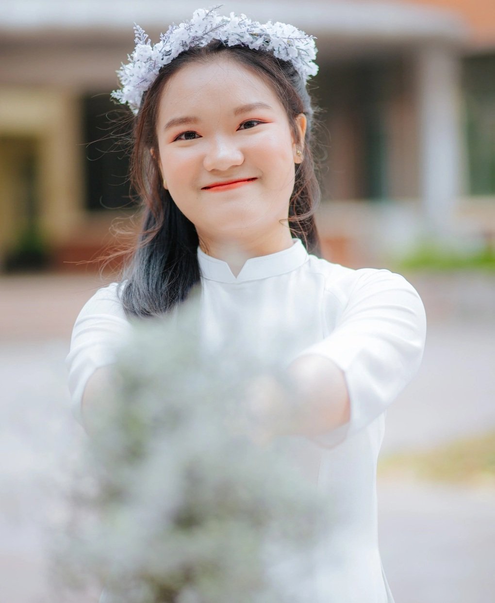 Nữ sinh có tên lạ là thủ khoa tốt nghiệp của ĐH Kinh tế Quốc dân - 1
