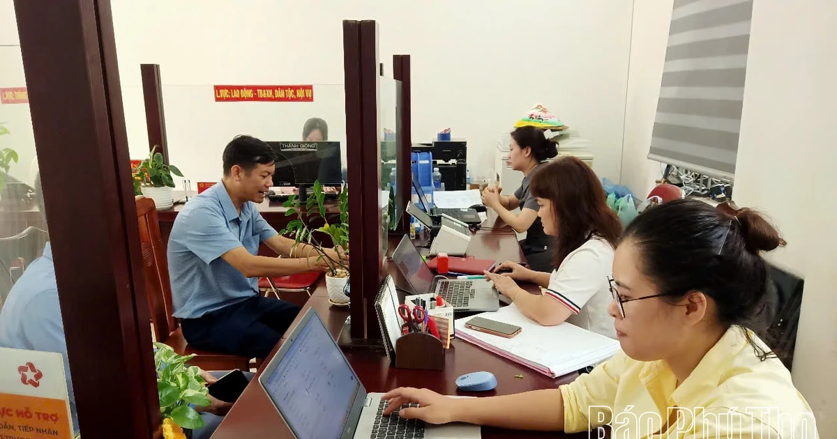 Tiếp nhận, luân chuyển giải quyết thủ tục hành chính về đất đai
