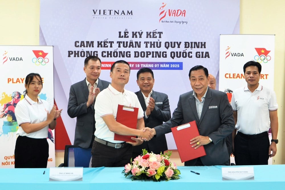 ប្រដាល់​វៀតណាម​ផ្សព្វផ្សាយ​ប្រឆាំង​គ្រឿងញៀន - រូបថត ១