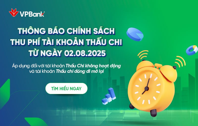 Hình ảnh quảng cáo của VPBank thông báo về chính sách thu phí tài khoản thấu chi áp dụng từ ngày 02.08.2025, với hình minh họa đồng hồ báo thức màu vàng và các biểu tượng liên quan đến tài chính.