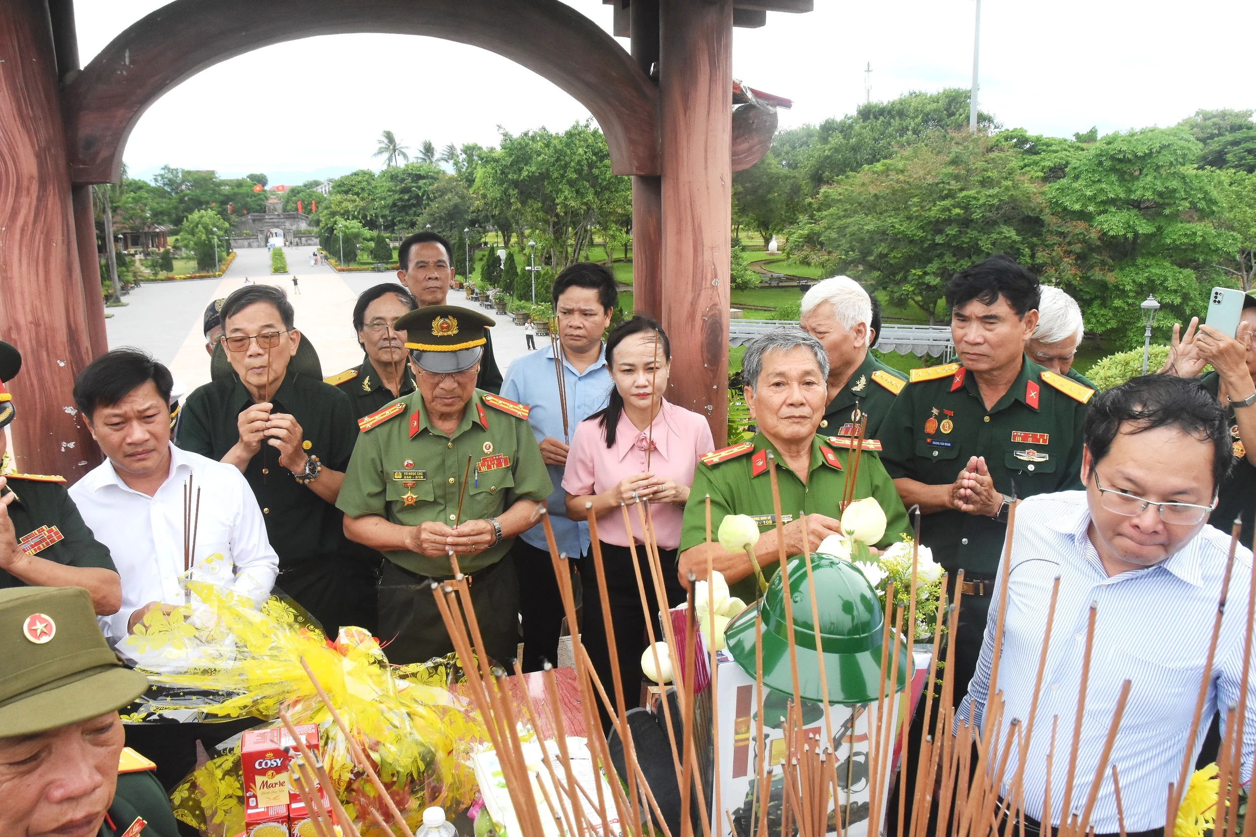 Hội Chiến sĩ Thành Cổ Quảng Trị năm 1972 tri ân các anh hùng liệt sĩ