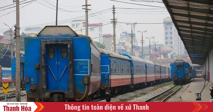 Dừng, giãn chạy tàu hỏa và di chuyển tàu thuyền an toàn để ứng phó bão số 3