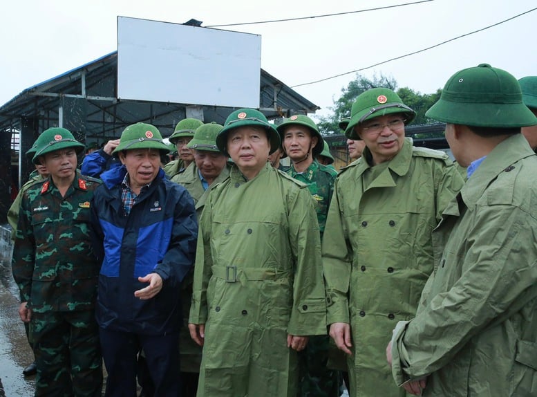 Phó Thủ tướng Trần Hồng Hà kiểm tra công tác phòng, chống bão số 3 tại Hải Phòng- Ảnh 3.