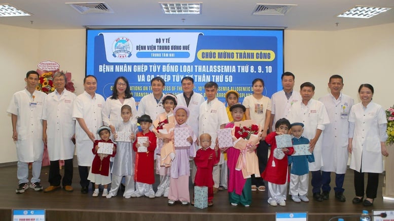 Bệnh viện Trung ương Huế: Thêm 4 bệnh nhi xuất viện nhờ kỹ thuật ghép tủy- Ảnh 1.