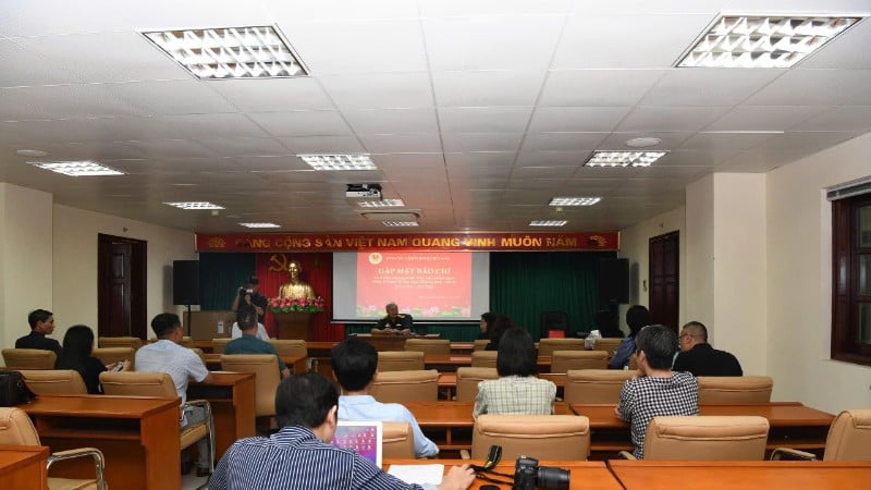 Toàn cảnh buổi gặp mặt báo chí.