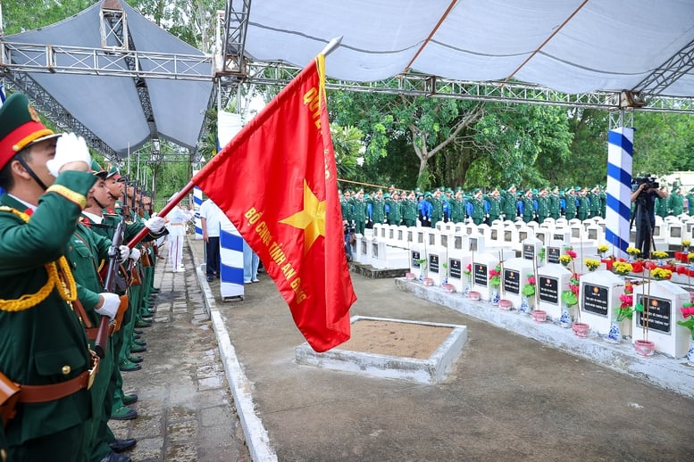 Thủ tướng: 'Tiếp tục làm hết sức mình để không một liệt sĩ nào bị lãng quên'- Ảnh 13.