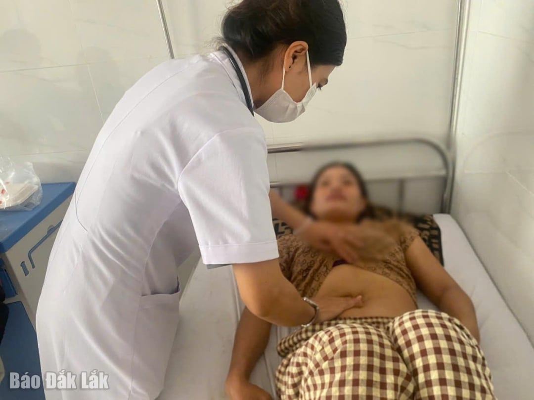 Suspected poisoning patients are monitored and treated at M'Dak Medical Center.