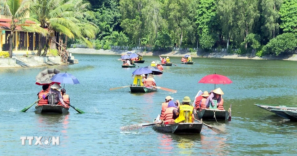 Ninh Binh confirms no tourists stranded while visiting Tam Coc tourist area