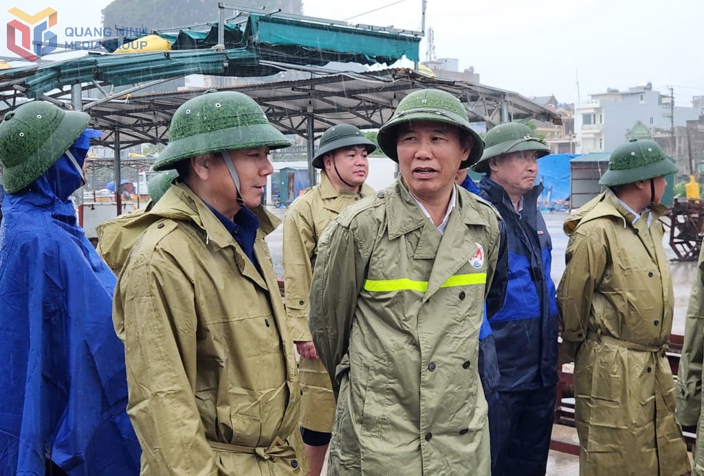 Bến cảng