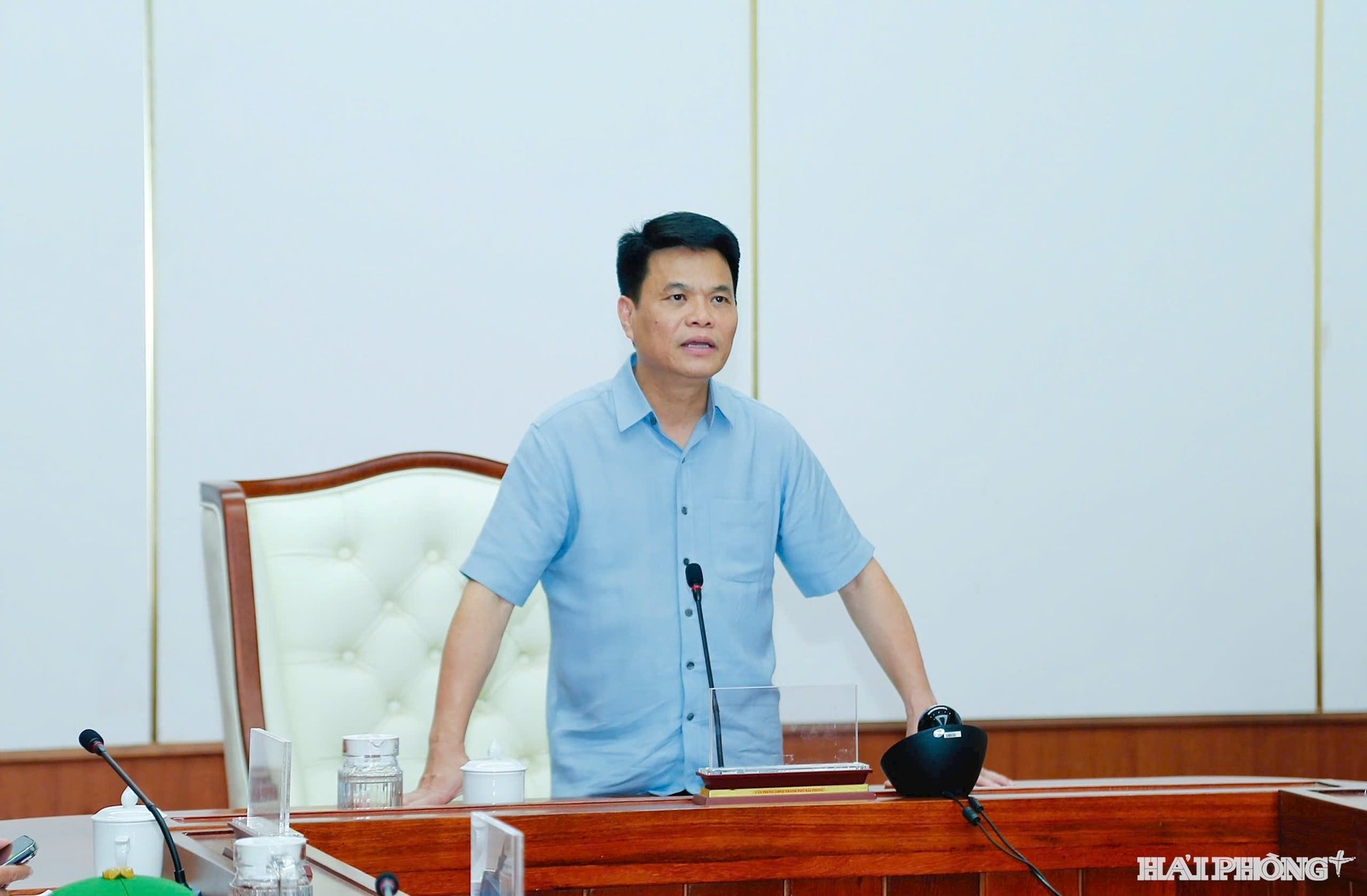 le-ngoc-chau(1).jpg