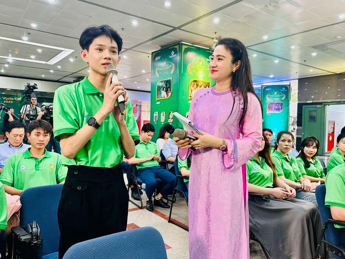 Võ Minh Lâm, Hồ Ngọc Trinh, Thu Vân ngồi ghế nóng 
