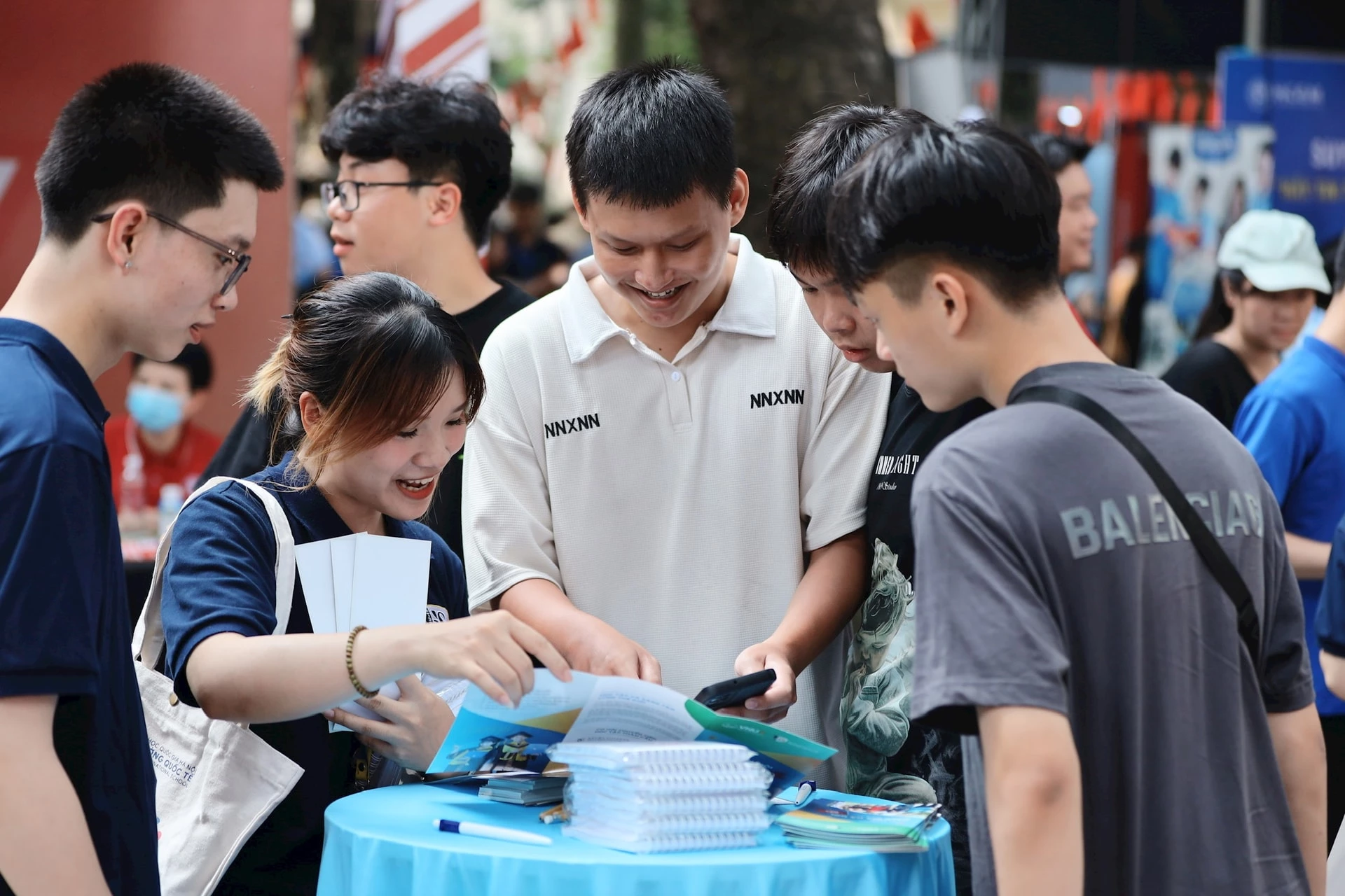 About 10,000 candidates participated in the 2025 Admission Choice Day. Photo: Nam Tran