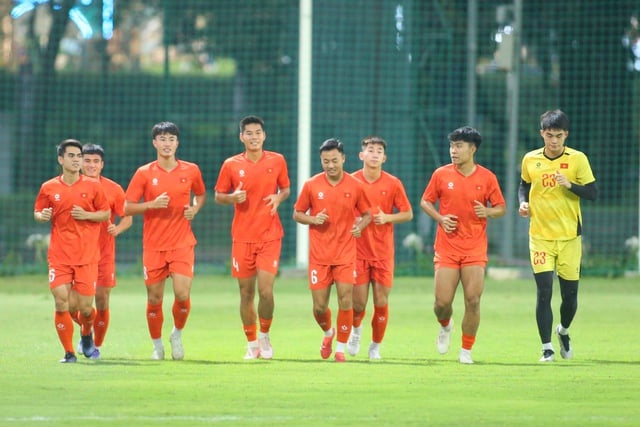 U.23 Việt Nam cảnh giác cao độ: U.23 Campuchia sẽ chơi tấn công đấy!- Ảnh 2.