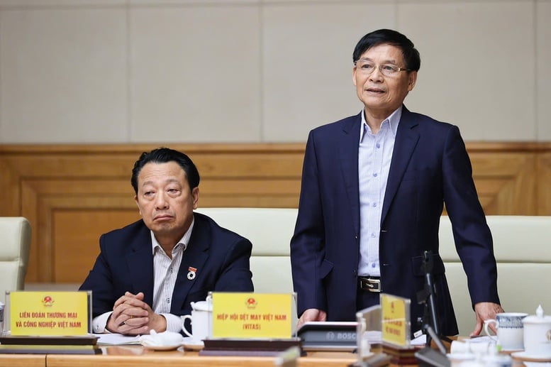 Đề xuất xây dựng trung tâm nguyên phụ liệu thời trang, tăng sức bật cho ngành da giày - dệt may- Ảnh 2.