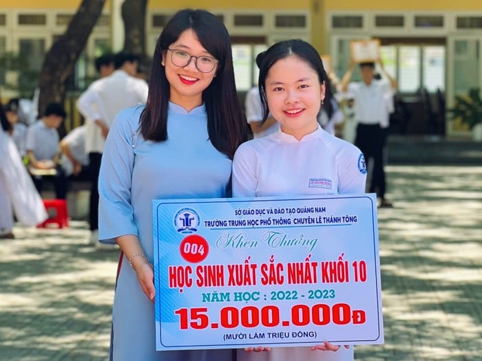 Cô giáo 9x đứng sau thành công của 4 thủ khoa văn, 1 thủ khoa khối C00- Ảnh 3.
