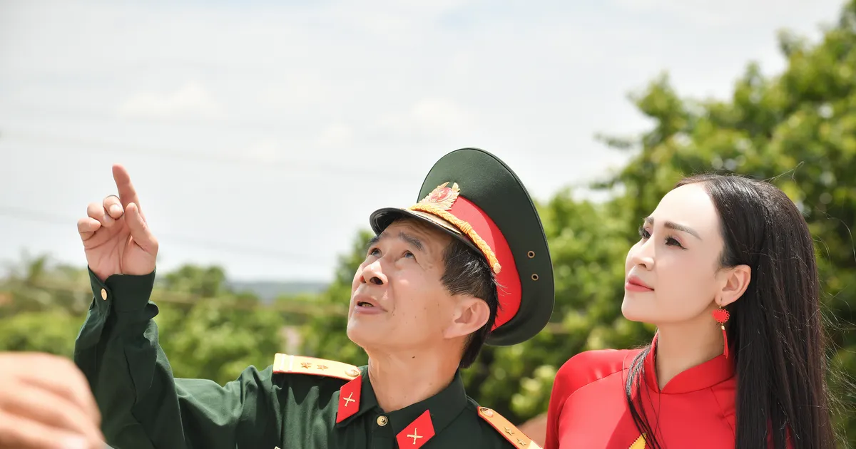 "Forever with the country" incense sticks to pay tribute to heroic martyrs