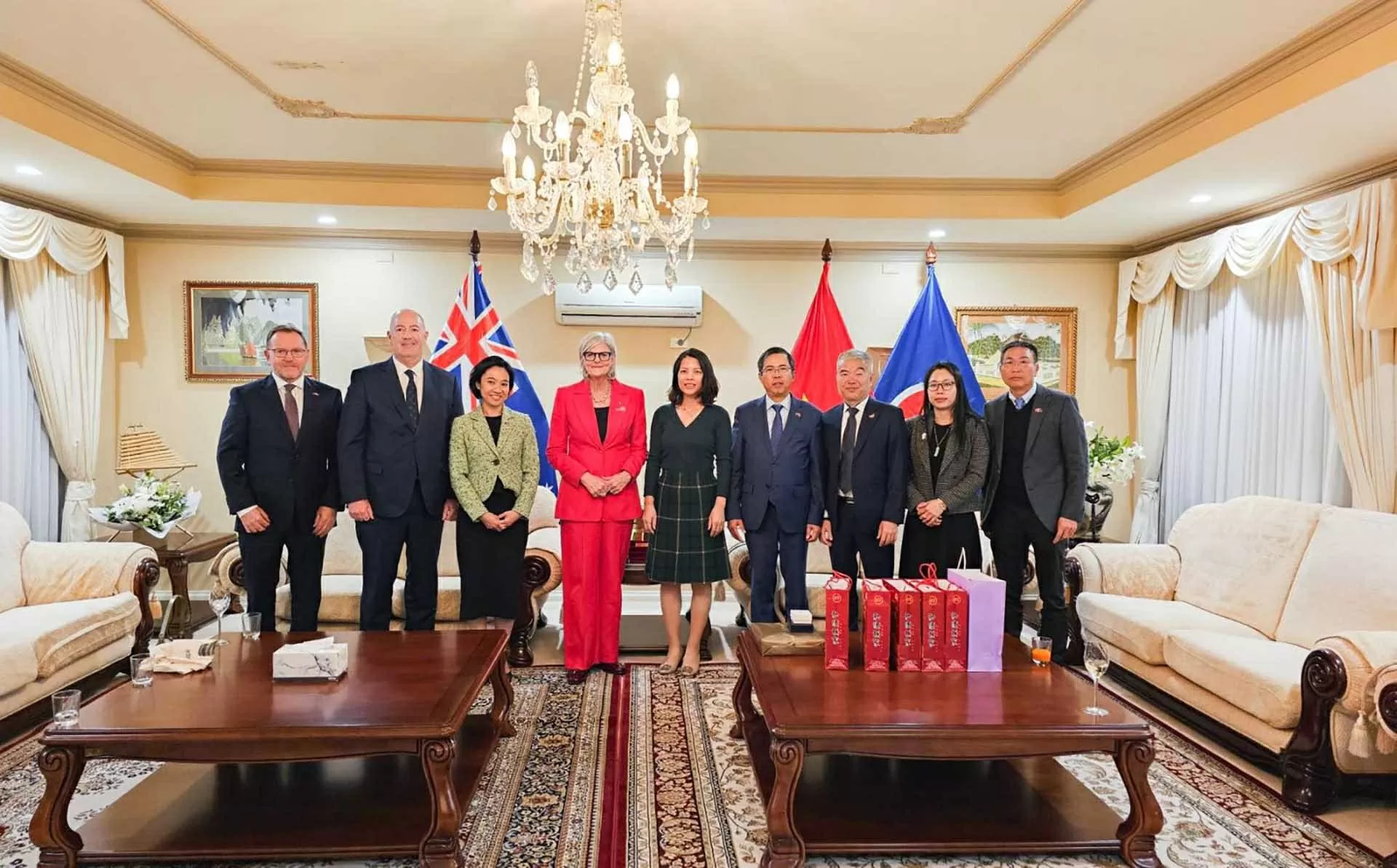 Toàn quyền Australia đánh giá cao những thành tựu phát triển kinh tế, xã hội vượt bậc của Việt Nam trong những năm qua