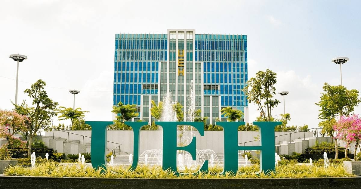 Đại học Kinh tế TPHCM công bố điểm sàn, dự báo điểm chuẩn năm 2025 tăng