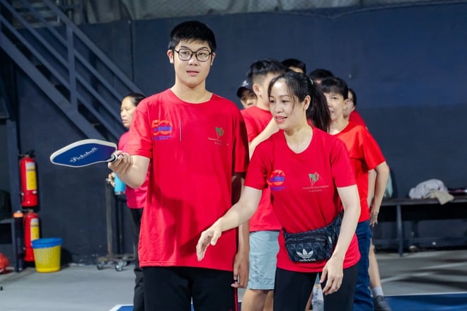 VIDEO: Ấm áp lớp học pickleball miễn phí cho trẻ tự kỷ, khuyết tật trí tuệ- Ảnh 8.