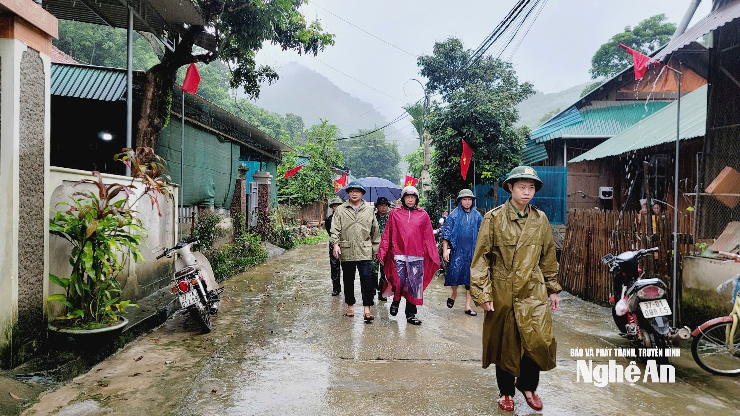 di dời dân tam hợp.