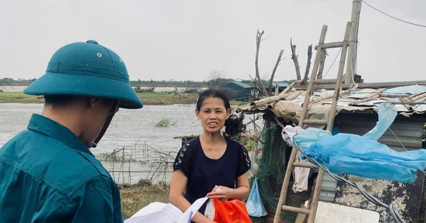 Xã Ô Diên: Vận động các hộ gia đình sinh sống, đánh cá trên sông Hồng lên bờ để phòng, chống bão số 3