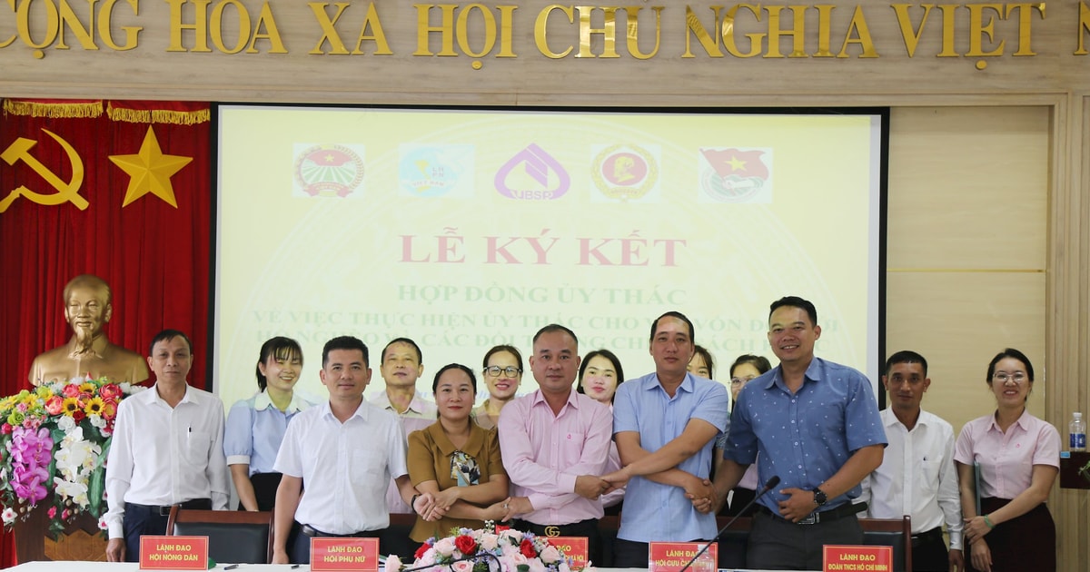 Phòng Giao dịch NHCSXH Đắk Nông và 4 tổ chức chính trị, xã hội ký kết ủy thác cho vay