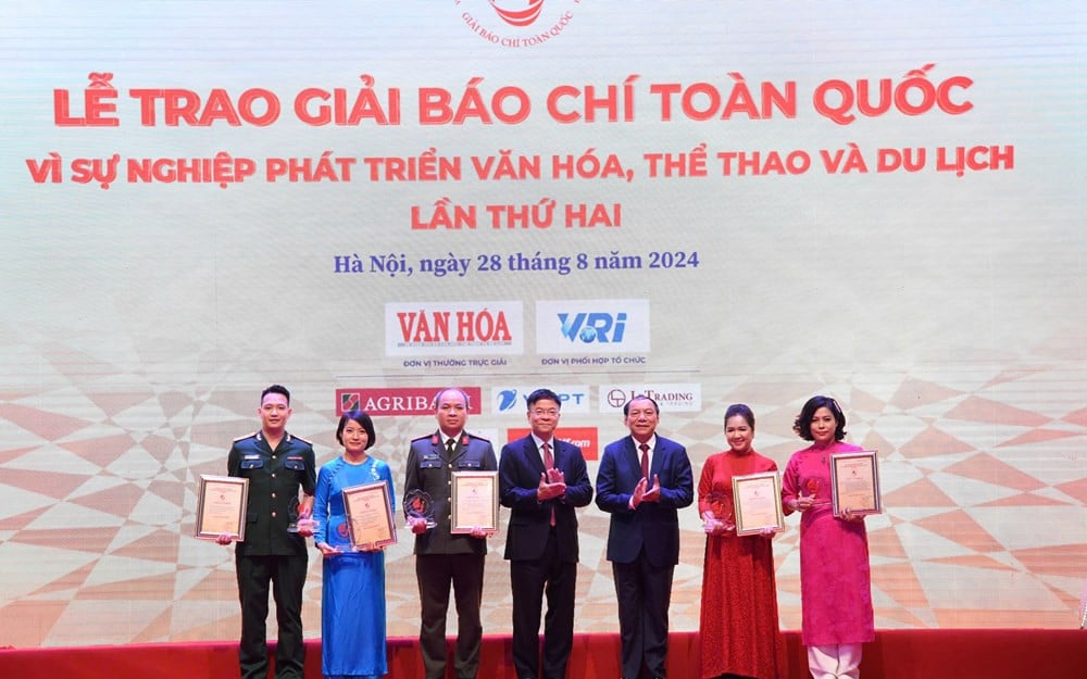 Đổi tên gọi Giải Báo chí toàn quốc "Vì sự nghiệp phát triển Văn hoá, Thể thao và Du lịch"
