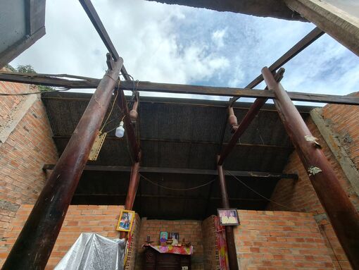 ខេត្តតៃនិញ៖ ខ្យល់កន្ត្រាក់ និងខ្យល់កន្ត្រាក់ បណ្ដាលឲ្យផ្ទះជាច្រើនខ្នង រលំដំបូល បណ្ដាលឲ្យមនុស្ស ១នាក់រងរបួស