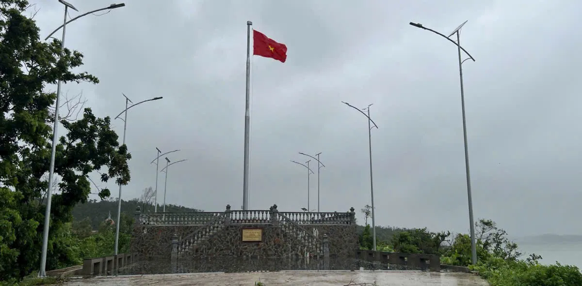 Bão số 3 đổ bộ vào đất liền Quảng Ninh: Mưa lớn, gió giật nhưng người dân an toàn
