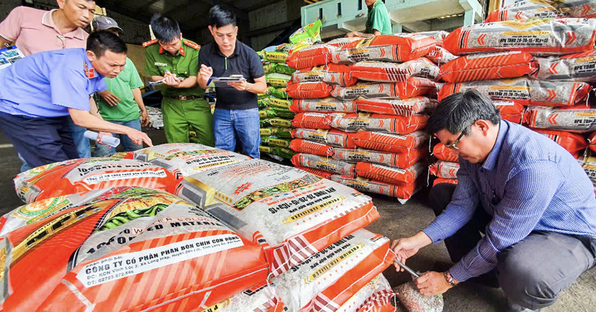 Phân bón giả 'bám rễ' ngành nông nghiệp