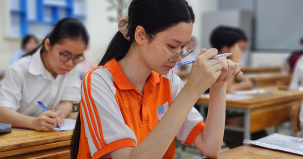 Bộ GD-ĐT công bố điểm sàn khối sư phạm, sức khỏe