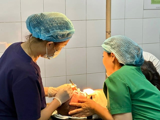Phẫu thuật, điều trị toàn diện cho trẻ dị tật khe hở môi, vòm miệng - Ảnh 1.