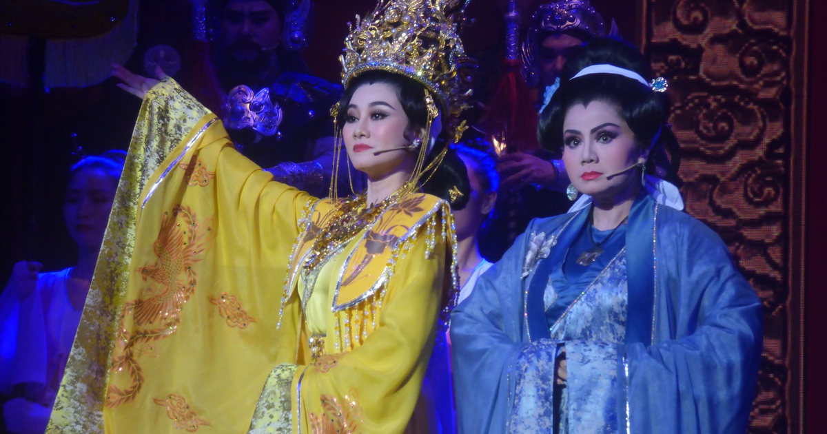 អ្នកបន្តវេននៃគ្រួសារល្ខោនដ៏អស្ចារ្យ៖ ស្ត្រីមានទេពកោសល្យ 3 នាក់នៃគ្រួសារ Minh To