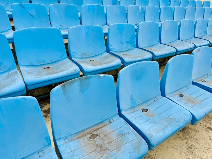 Việt Nam muốn đăng cai World Cup: Lo phát triển kinh tế trước khi xây sân vận động xứng tầm? - Ảnh 3.