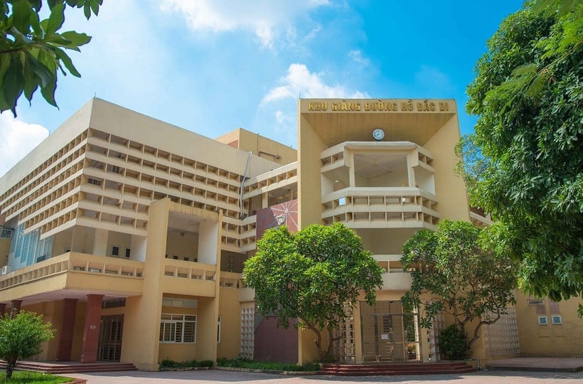 Điểm sàn năm 2025 khối Y, Dược từ 17 đến 20,5 điểm, giảm 2 điểm so với năm trước