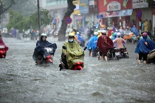 Hà Nội: Người dân cần cảnh giác cao độ, chủ động ứng phó với cơn bão số 3- Ảnh 1.