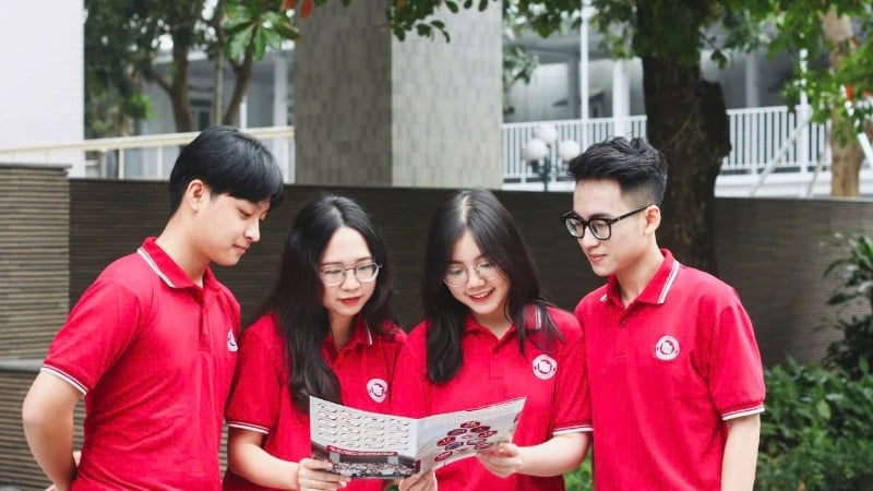 Sinh viên Trường đại học Ngoại thương. 