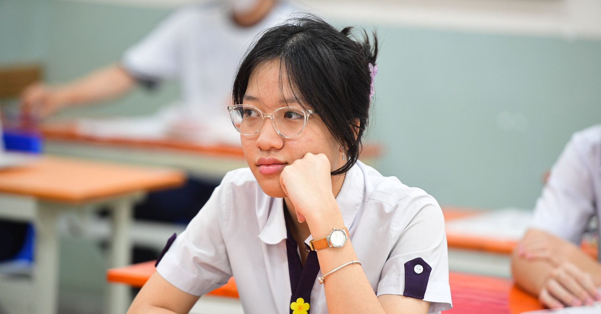 Chênh hơn 2 điểm giữa học bạ và thi tốt nghiệp, giáo viên nhẹ tay hay đề thi khó?