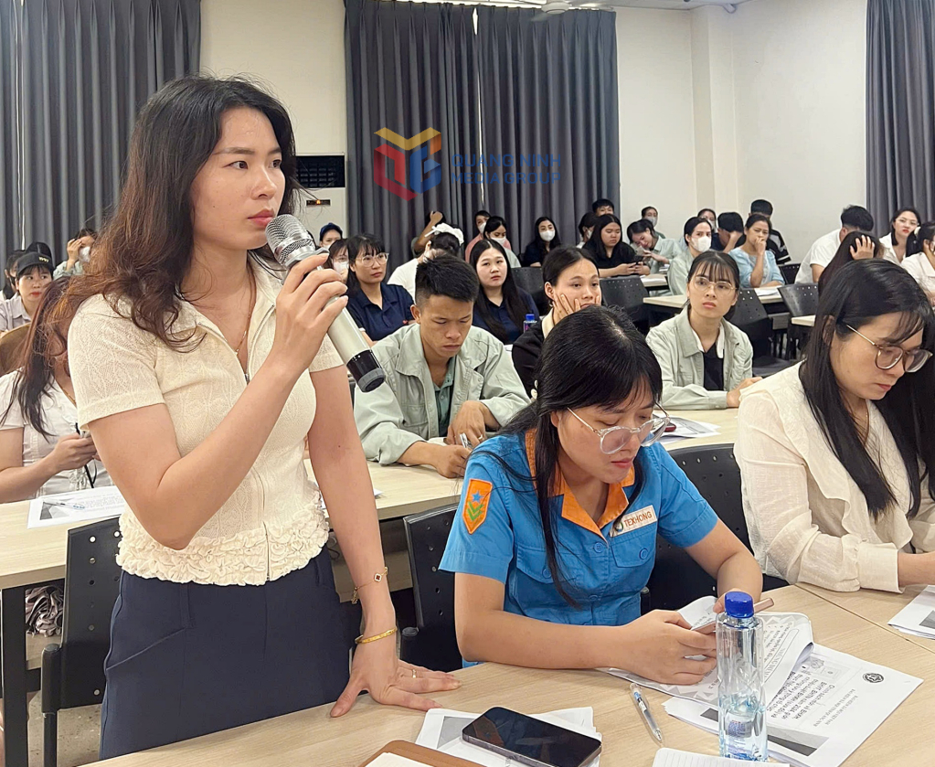 Chị Nguyễn Thị Kiều, công nhân Công ty TNHH Công nghệ kỹ thuật Ngân Hà hỏi vướng mắc liên quan chế độ thai sản đối với người lao động.