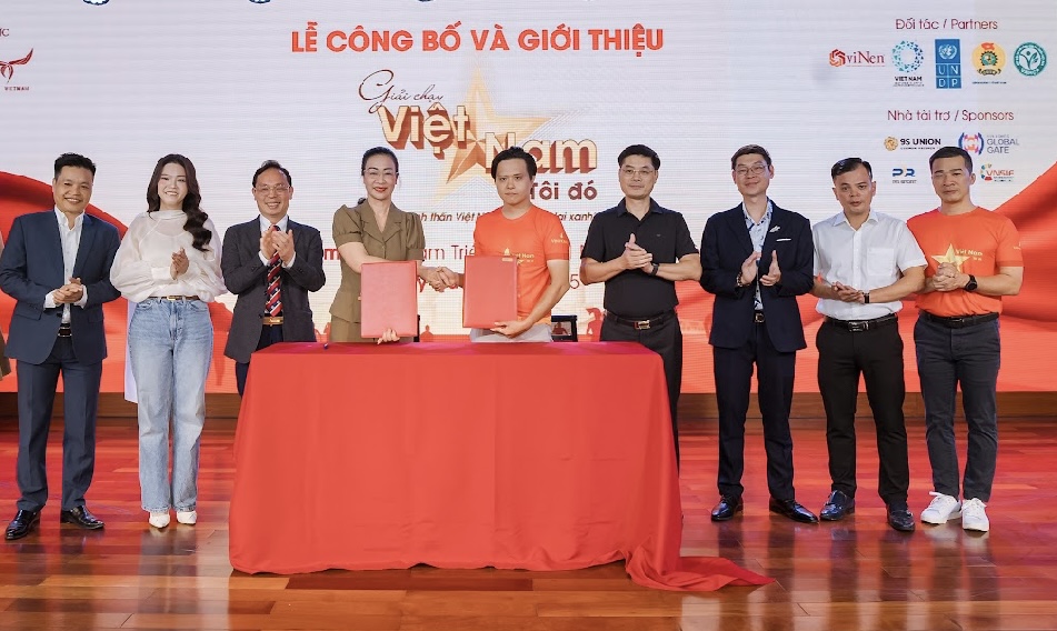 Kỷ lục gia Đỗ Quốc Luật tham dự giải chạy lan tỏa tinh thần Việt Nam- Ảnh 1.