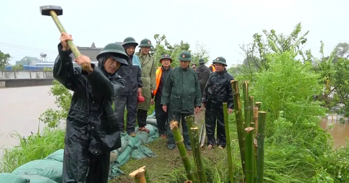 Làm rõ sự cố tràn bờ bao tại Hưng Yên: Không phải vỡ đê