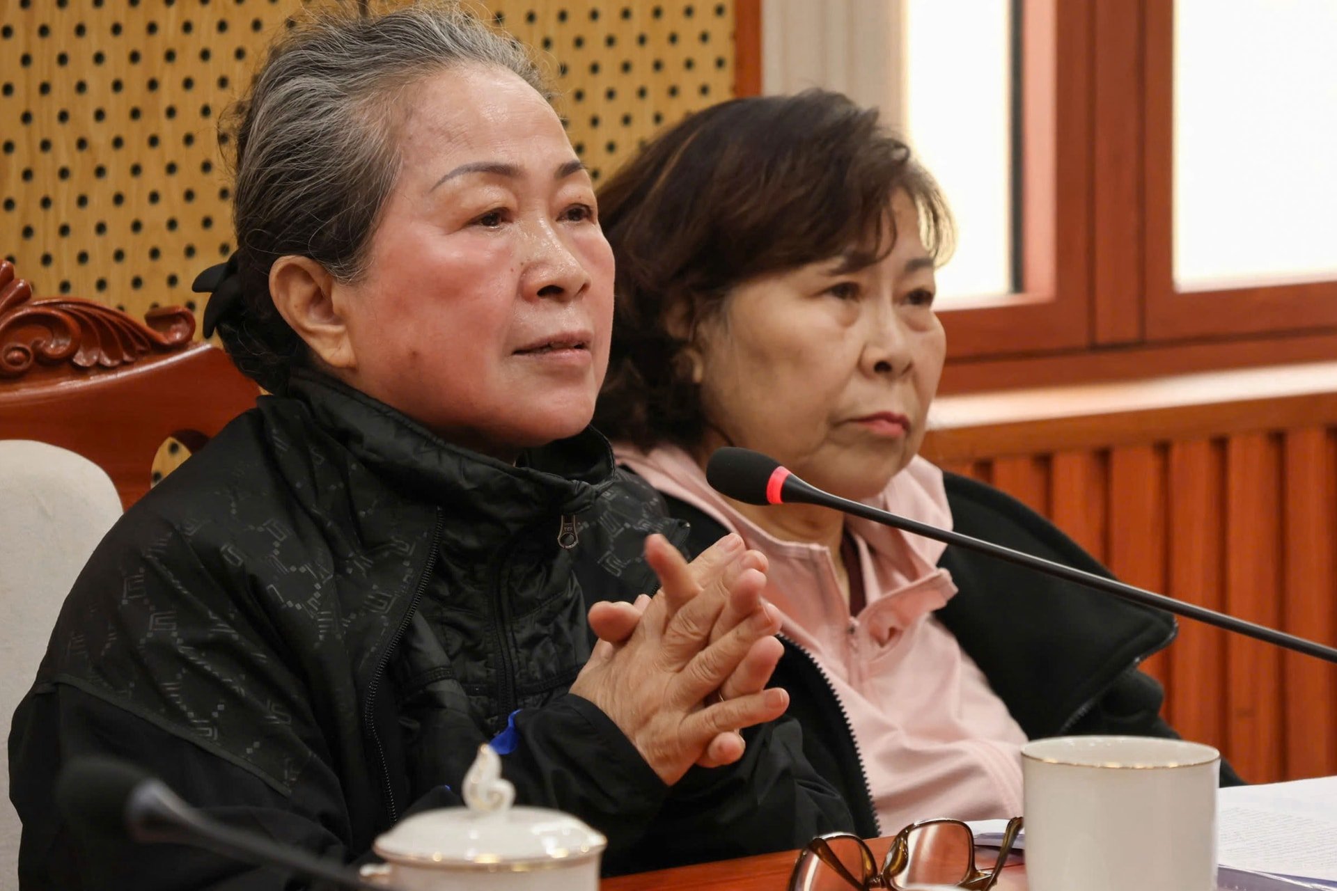 nguoidan-khieu-kien.jpg